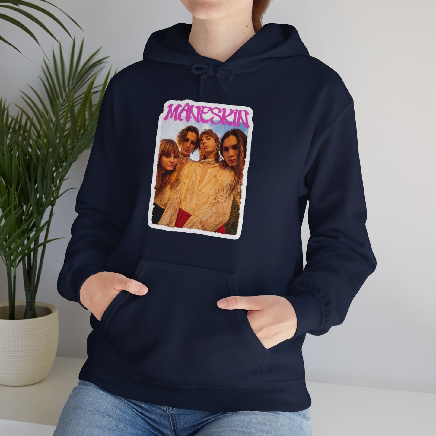 Måneskin Group Photo Unisex Heavy Blend Hooded Sweatshirt