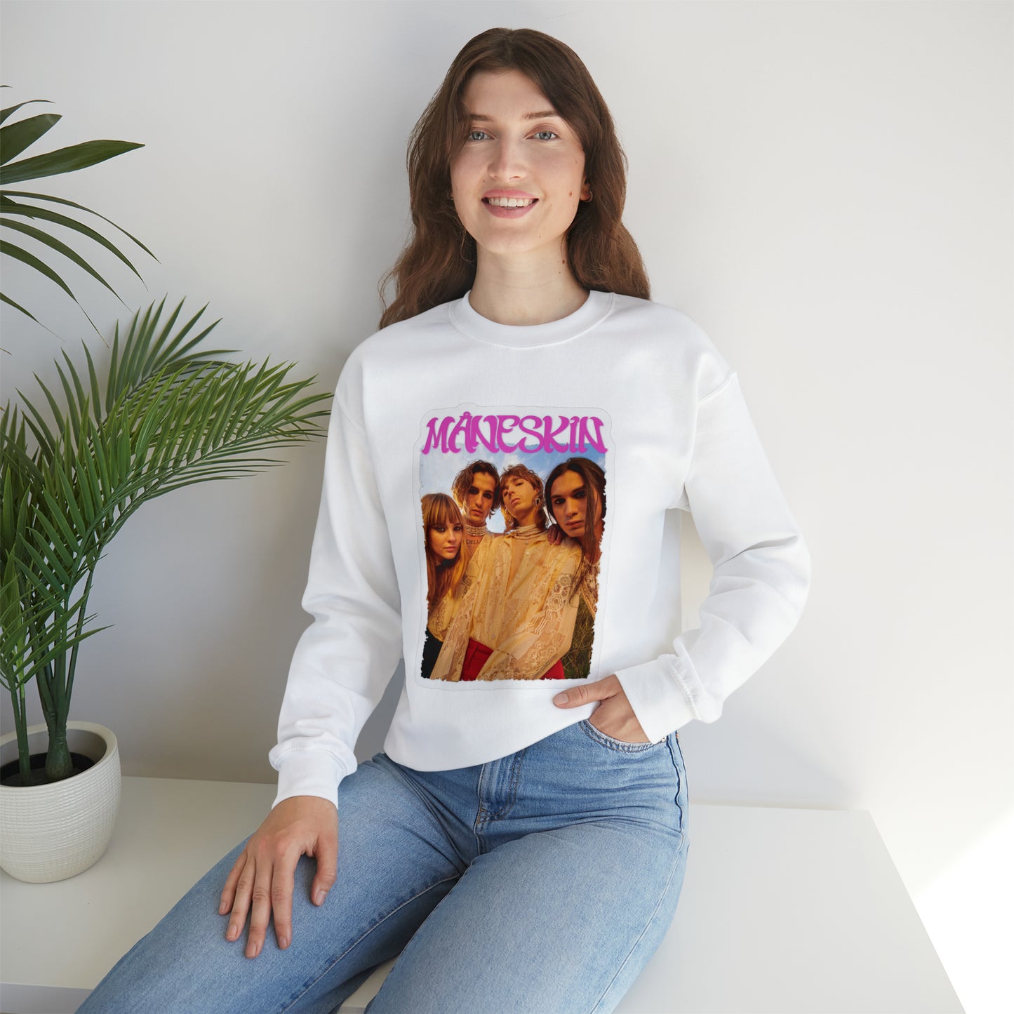 Måneskin Group Photo Unisex Heavy Blend Crewneck Sweatshirt